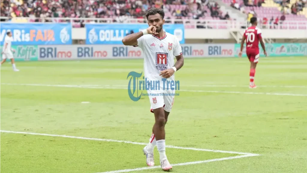 Gol Tunggal Yakob Sayuri Tumbangkan Bhayangkara FC 1-0