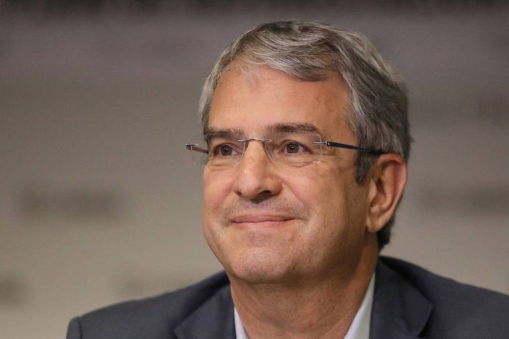 Laurent Freixe Dipecat! Philipp Navratil Jadi CEO Nestlé Baru?