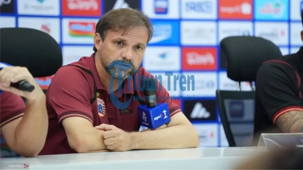 Pelatih Mauricio Souza Akui Lini Pertahanan PSM Makassar