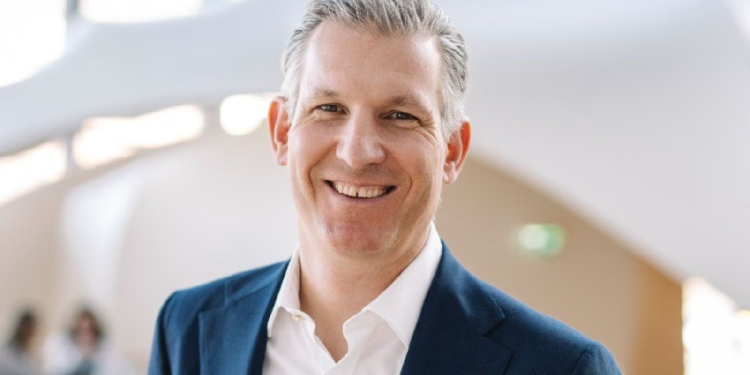 Laurent Freixe Dipecat! Philipp Navratil Jadi CEO Nestlé Baru?