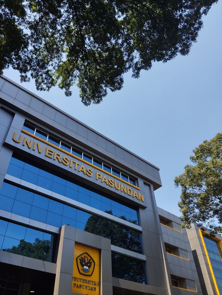 Universitas Pasundan (UNPAS)