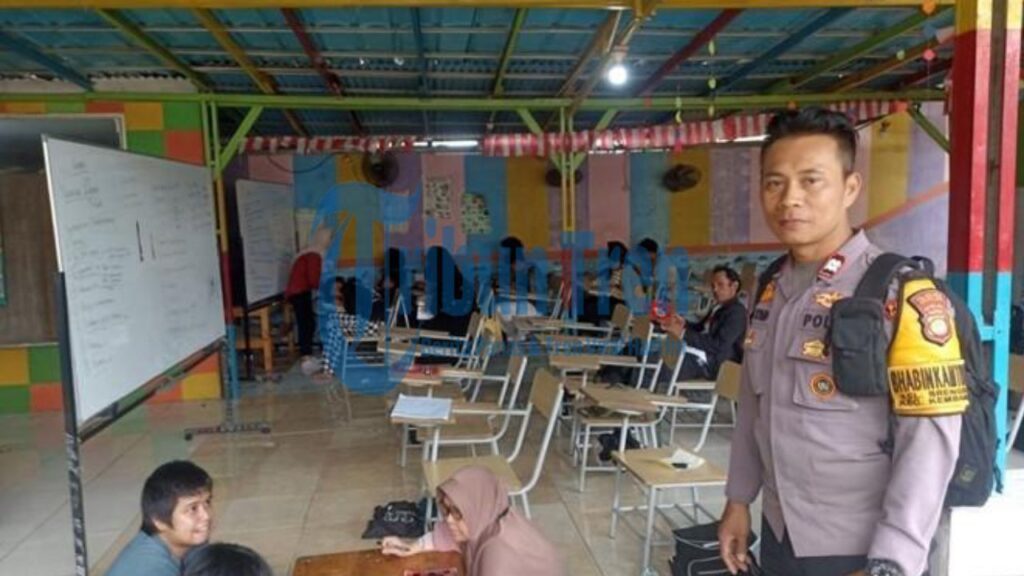 Aksi Kemanusiaan: Aiptu Agus Riyanto Bangun Sekolah Gratis