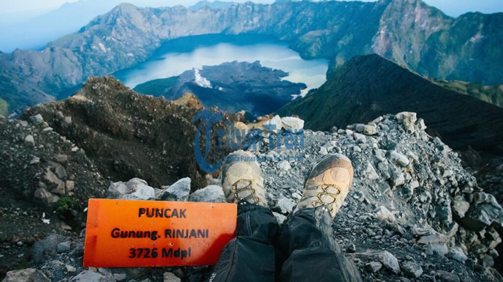 Seberapa Angker Gunung Rinjani? Berikut Mitos dan Legenda 