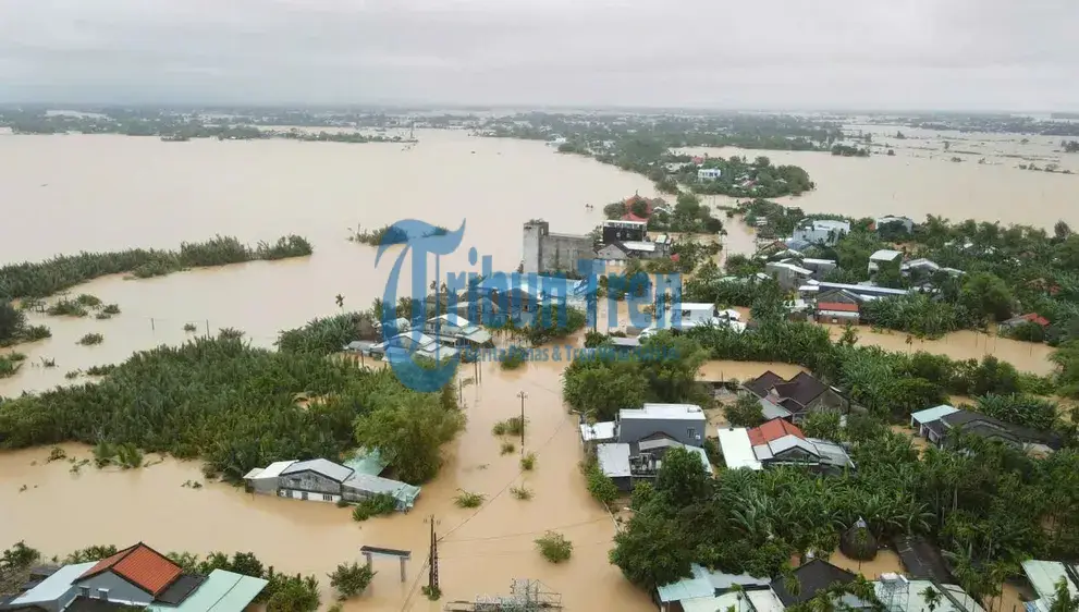 Banjir Besar Landa Vietnam Tengah: 35 Tewas, Warga Terisolasi